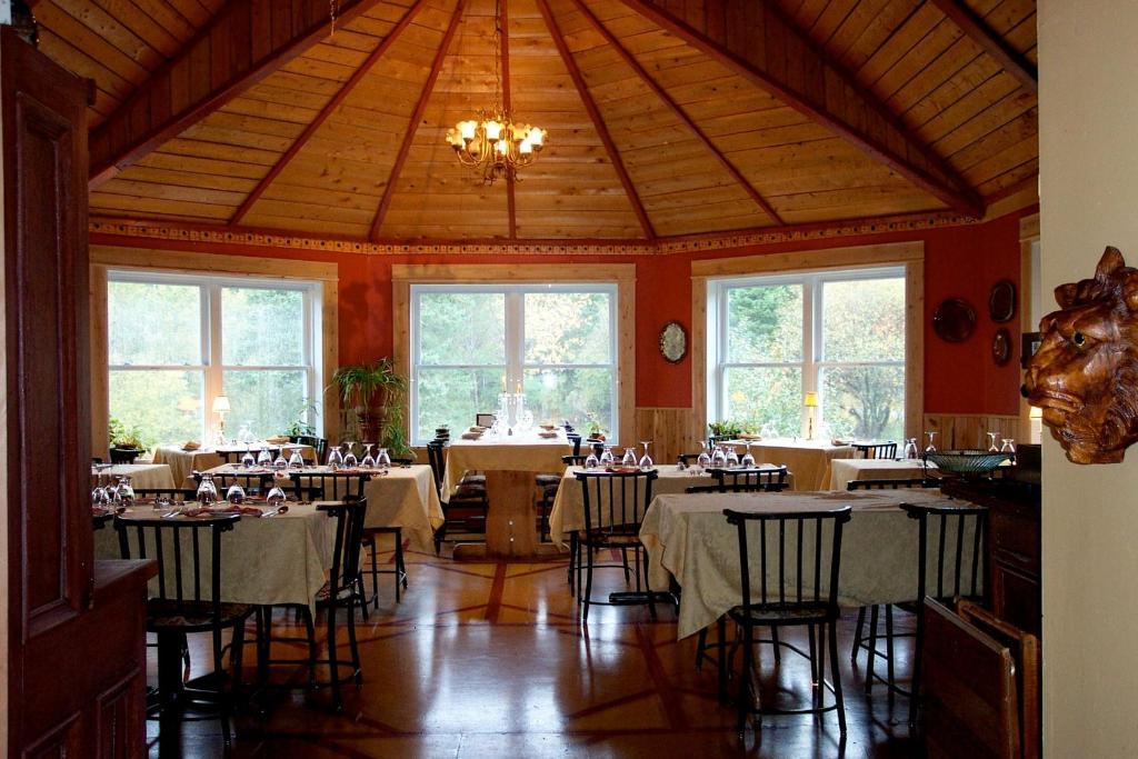 Auberge Restaurant La Mara Saint-Joseph-de-Ham-Sud Екстериор снимка