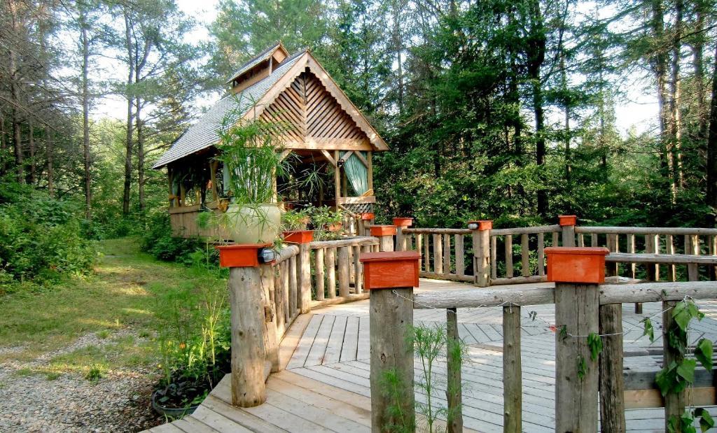 Auberge Restaurant La Mara Saint-Joseph-de-Ham-Sud Екстериор снимка